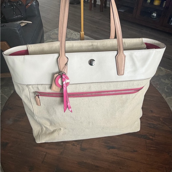 Coach Beige and Pink Canvas/leather Weekender Tote 20x15 Includes Triple hangtag - Picture 3 of 15